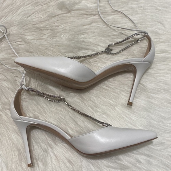 Gianvito Rossi Crystal T-string pointed toe pump size 39EU - Picture 6 of 14